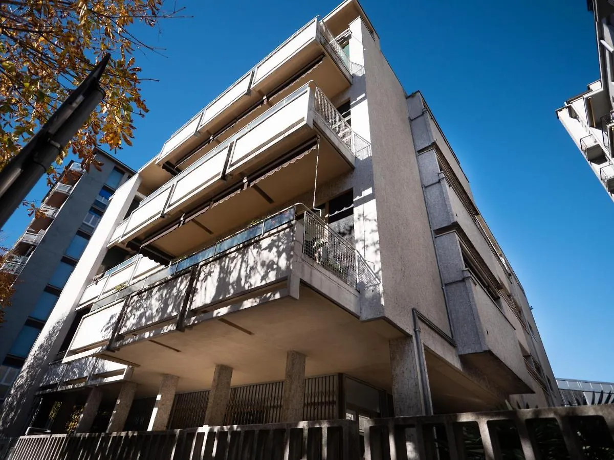 Lily House Apartment Como