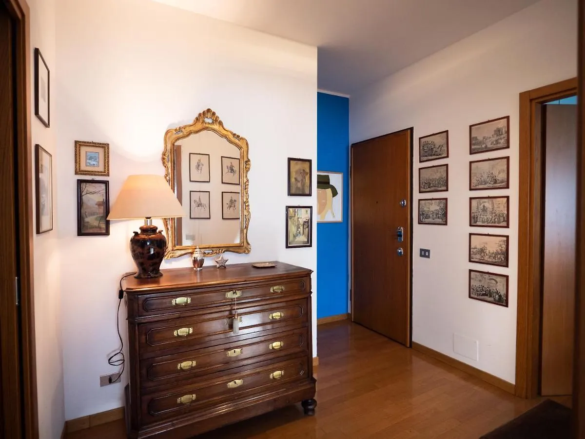 Lily House Apartment Como